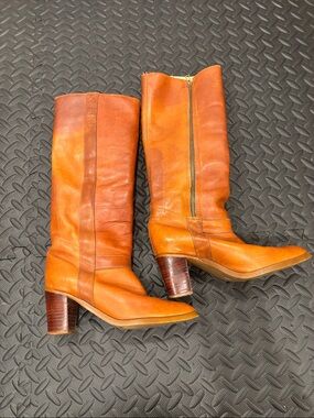 Vintage 90s Women's Tall Leather Boots